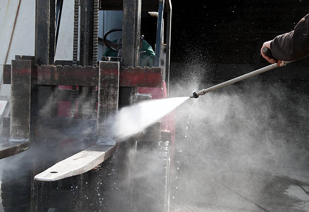 Best Machinery and Equipment Cleaning  in Salyersville, KY